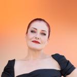 artist image Candan Erçetin Annem Elbette