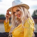 artist image SANDRA N Chameleon (SIROJ MUSIC) Chameleon - Single